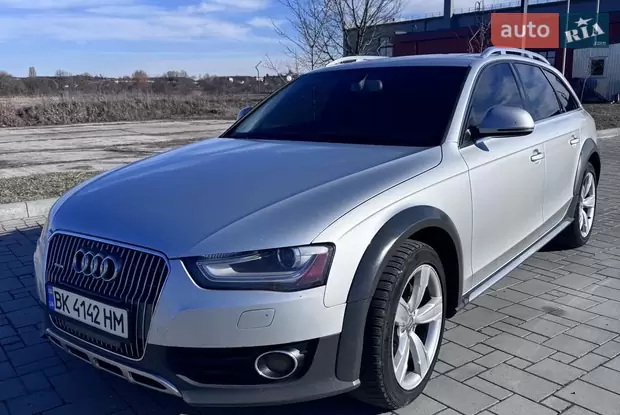 Audi A4 Allroad 2012