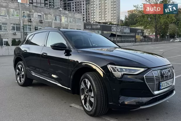 Audi e-tron 2022