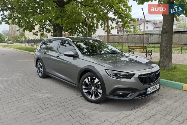Buick Regal TourX tourx 2018