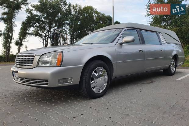 Cadillac DE Ville Hearse 2005
