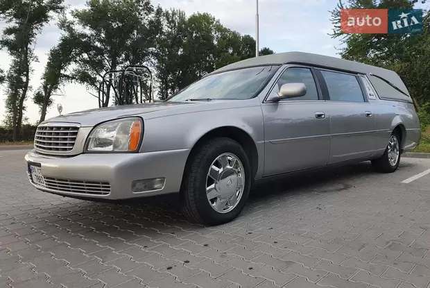 Cadillac DE Ville Hearse 2005