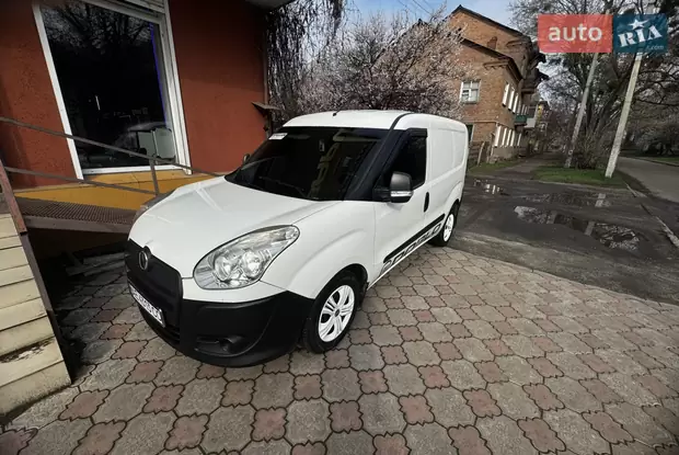 Fiat Doblo 2013