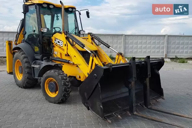 JCB 3CX 2013