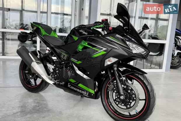 Kawasaki Ninja 400 2022