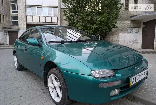 Mazda 323 1996