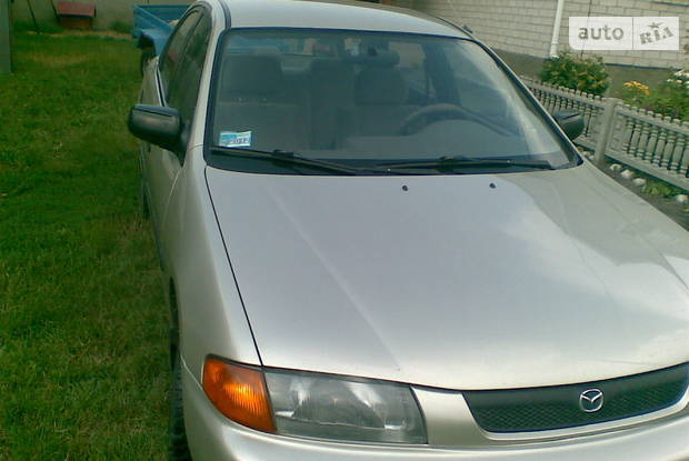 Mazda 323 1996
