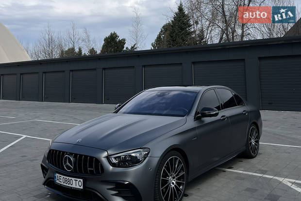 Mercedes-Benz E-Class 2021