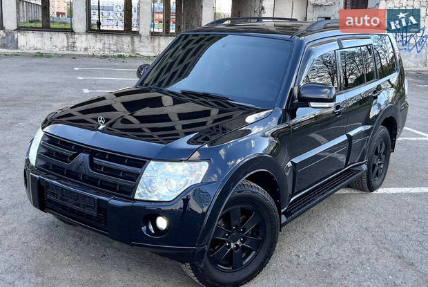 Mitsubishi Pajero 2008