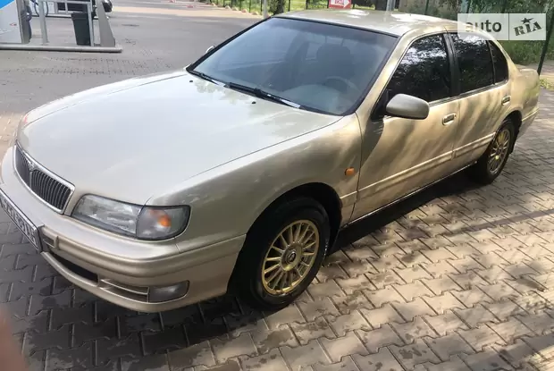Nissan Maxima A32 1998