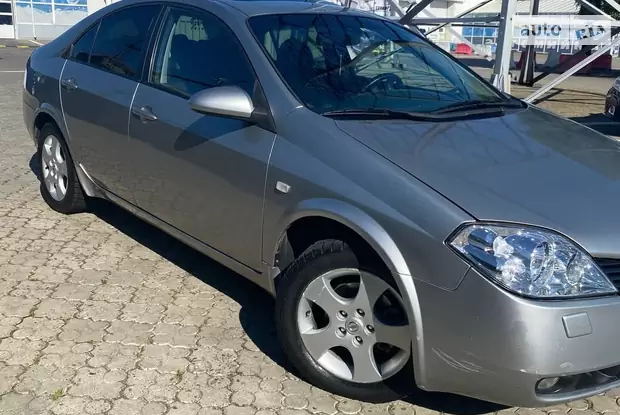 Nissan Primera 2003