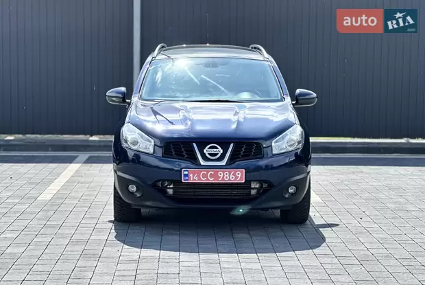Nissan Qashqai+2 2011