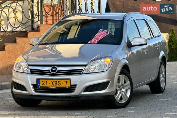 Opel Astra 2010