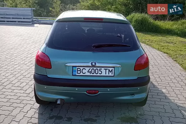 Peugeot 206 2002