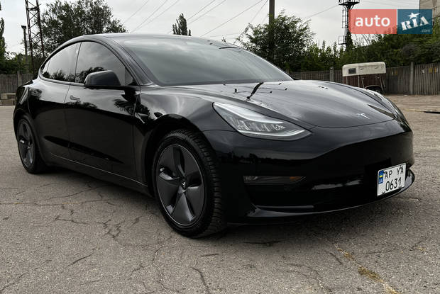 Tesla Model 3 2019