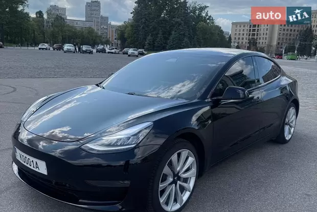 Tesla Model 3 2019