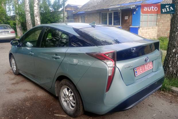Toyota Prius 2018