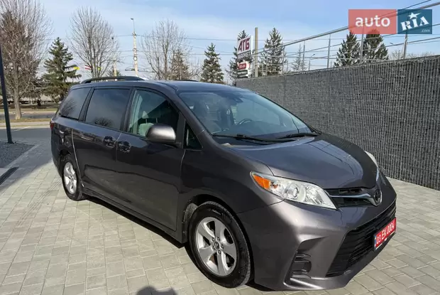 Toyota Sienna 2018