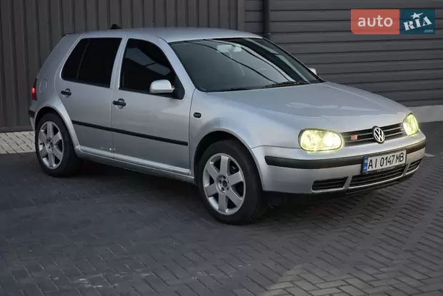 Volkswagen Golf 2000