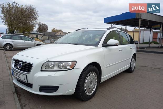 Volvo V50 2011