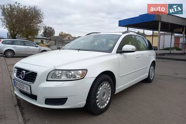 Volvo V50 2011