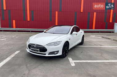 Tesla Model S 2013