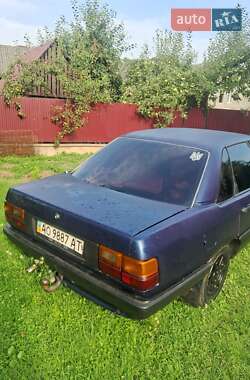 Седан Audi 100 1986 в Перечині