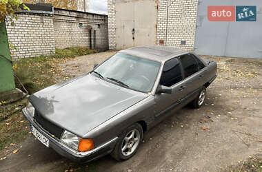 Седан Audi 100 1986 в Кременчуге
