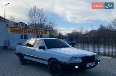 Седан Audi 100 1987 в Черкасах