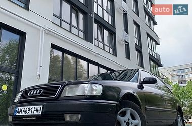 Седан Audi 100 1994 в Ровно