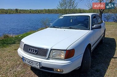 Седан Audi 100 1992 в Заречном