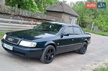 Седан Audi 100 1993 в Шумске