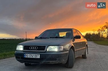 Седан Audi 100 1991 в Чорткове
