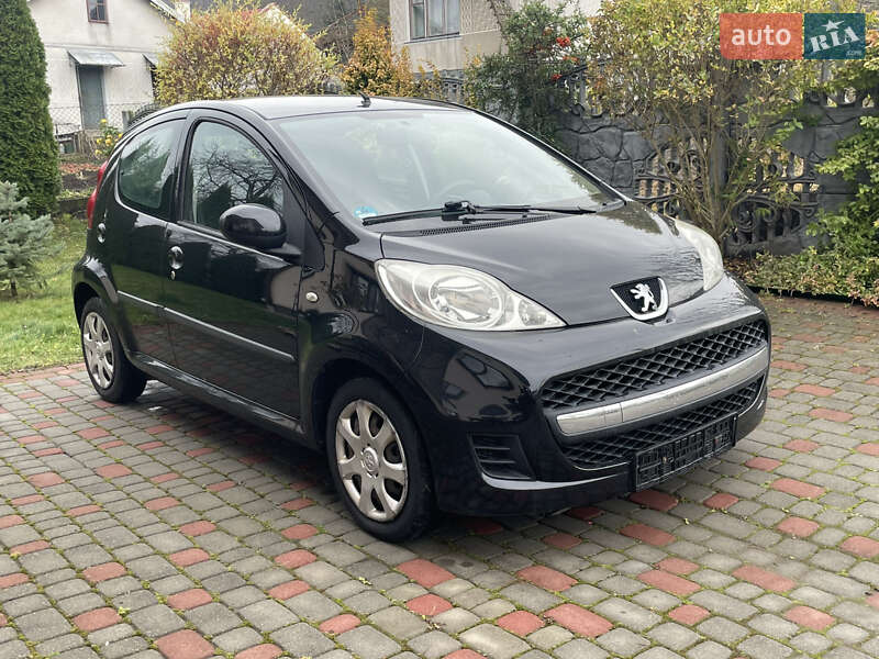 Хэтчбек Peugeot 107 2010 в Львове