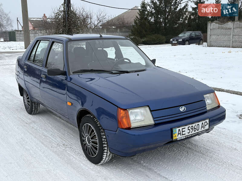 Лифтбек ЗАЗ 1103 Славута 2009 в Кривом Роге