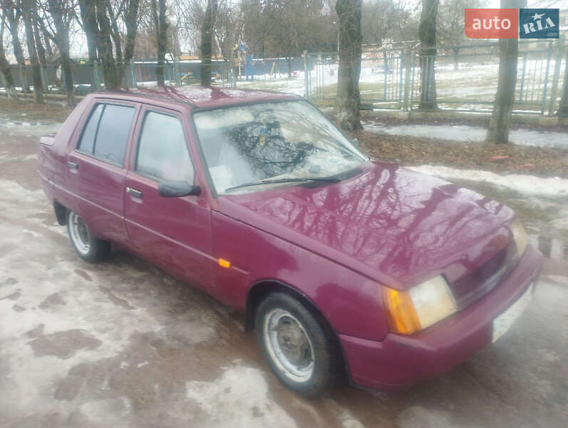 Лифтбек ЗАЗ 1103 Славута 2004 в Демидовке Лифтбек ЗАЗ 1103 Славута 2004 в Демидовке