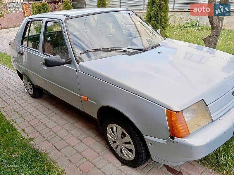 Лифтбек ЗАЗ 1103 Славута 2004 в Волочиске