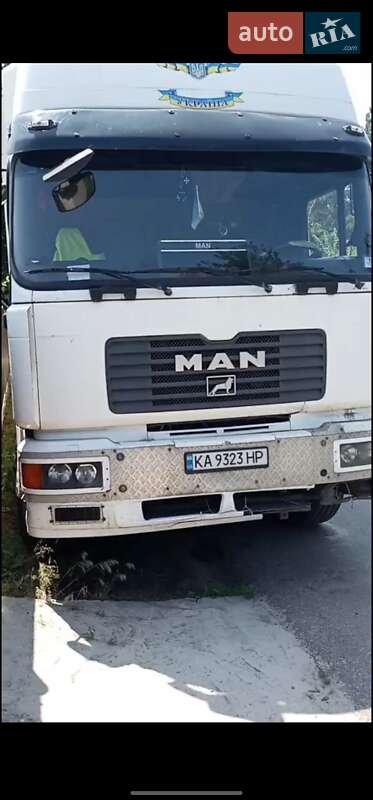 Вантажний фургон MAN 19.314 2000 в Переяславі