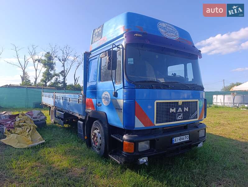 Борт MAN 19.422 1993 в Ясногородці Борт MAN 19.422 1993 в Ясногородці