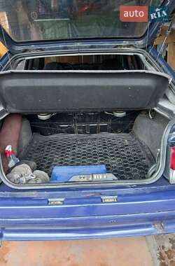 Хетчбек Renault 19 1990 в Харкові Хетчбек Renault 19 1990 в Харкові