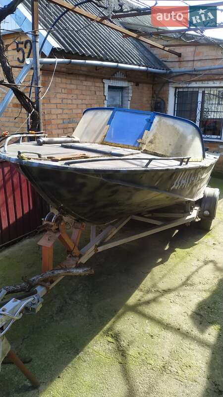 Лодка Днепр 1 2024 в Марганце