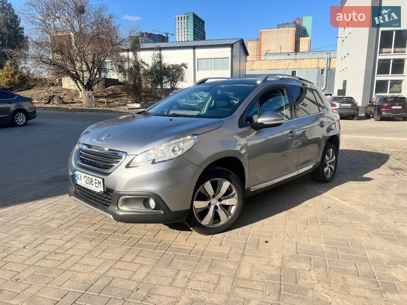 Внедорожник / Кроссовер Peugeot 2008 2016 в Киеве