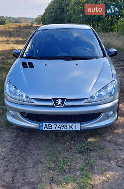 Хэтчбек Peugeot 206 2006 в Тростянце Хэтчбек Peugeot 206 2006 в Тростянце