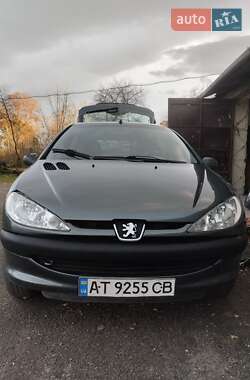 Хетчбек Peugeot 206 2001 в Івано-Франківську