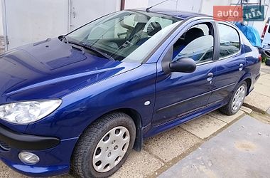 Седан Peugeot 206 2010 в Львове