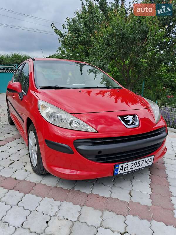 Хэтчбек Peugeot 207 2008 в Виннице