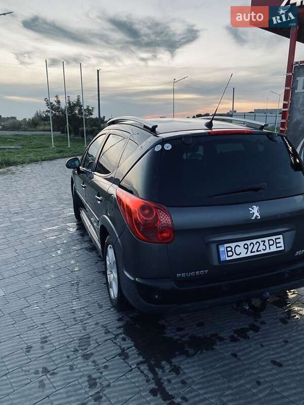 Универсал Peugeot 207 2007 в Буске