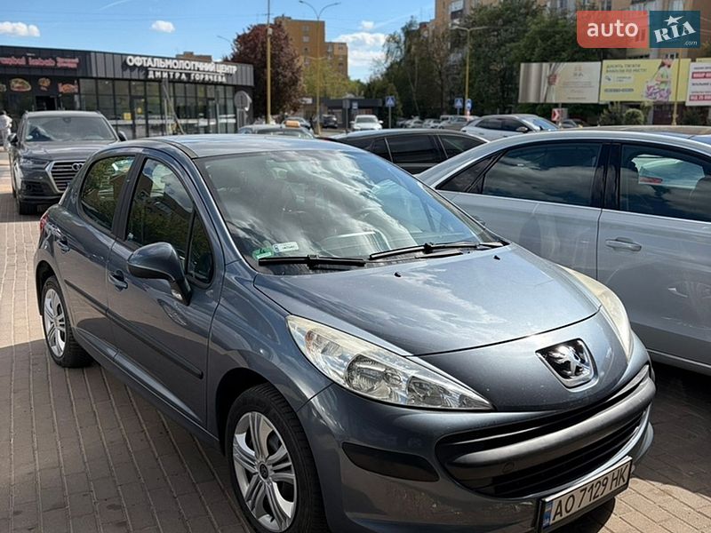 Хэтчбек Peugeot 207 2008 в Ужгороде