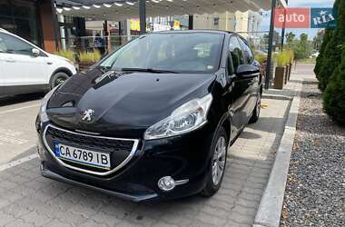 Хэтчбек Peugeot 208 2012 в Черкассах Хэтчбек Peugeot 208 2012 в Черкассах