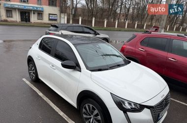 Хэтчбек Peugeot 208 2022 в Виннице Хэтчбек Peugeot 208 2022 в Виннице