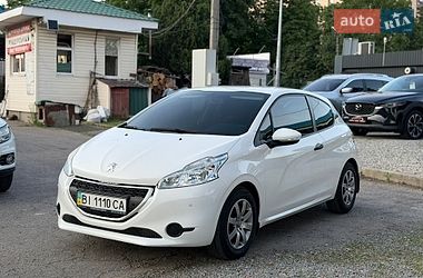 Хэтчбек Peugeot 208 2013 в Полтаве